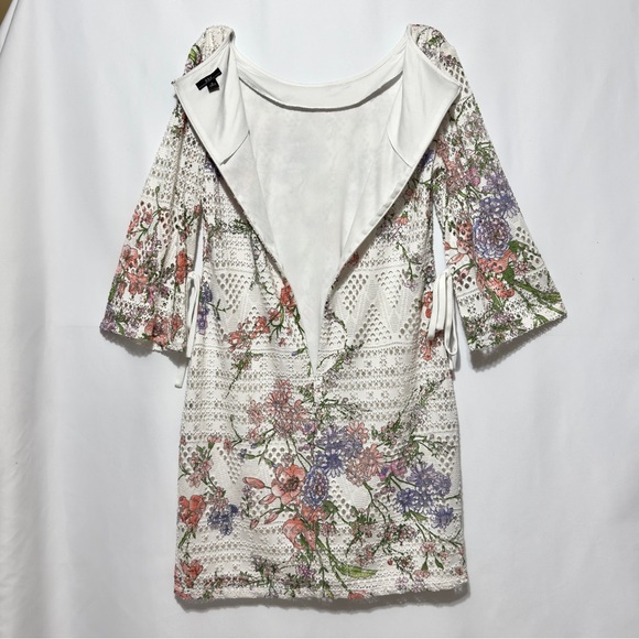 R & K Floral Bell Tie Sleeve Shift Lace Dress Size 8 ~ Perfect Never Worn - Picture 8 of 15